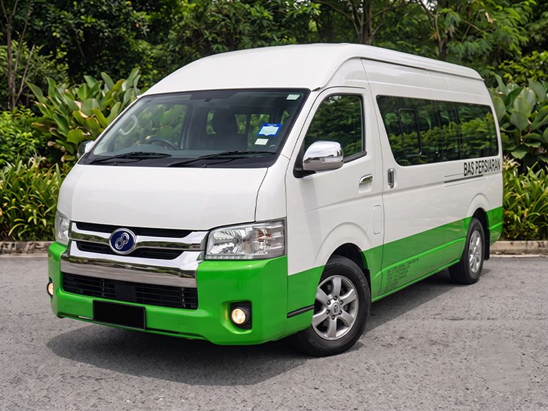 17 Seater VIP Van — photo 1 of 5